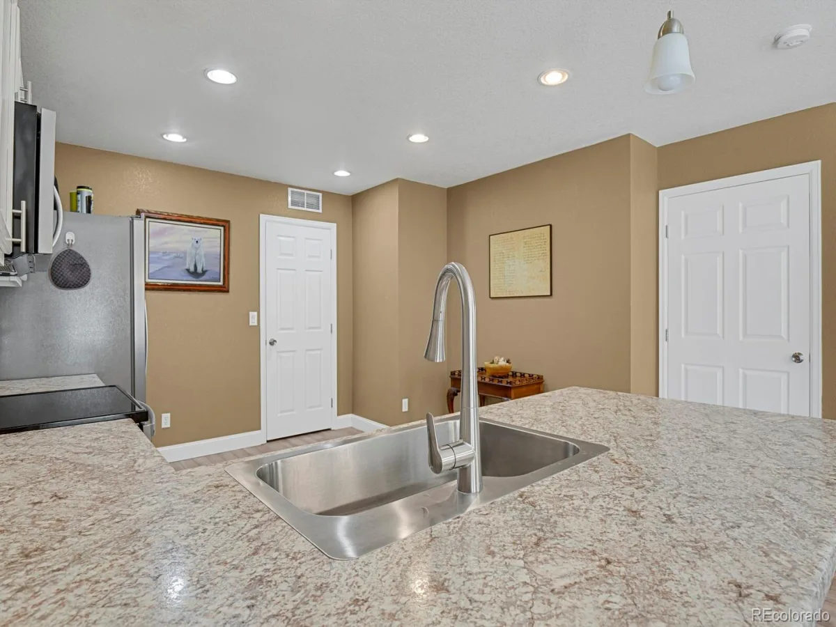 3742 Dinosaur Street Castle Rock CO 80109 | MLS #REC4181889 07242026005826 1200 14