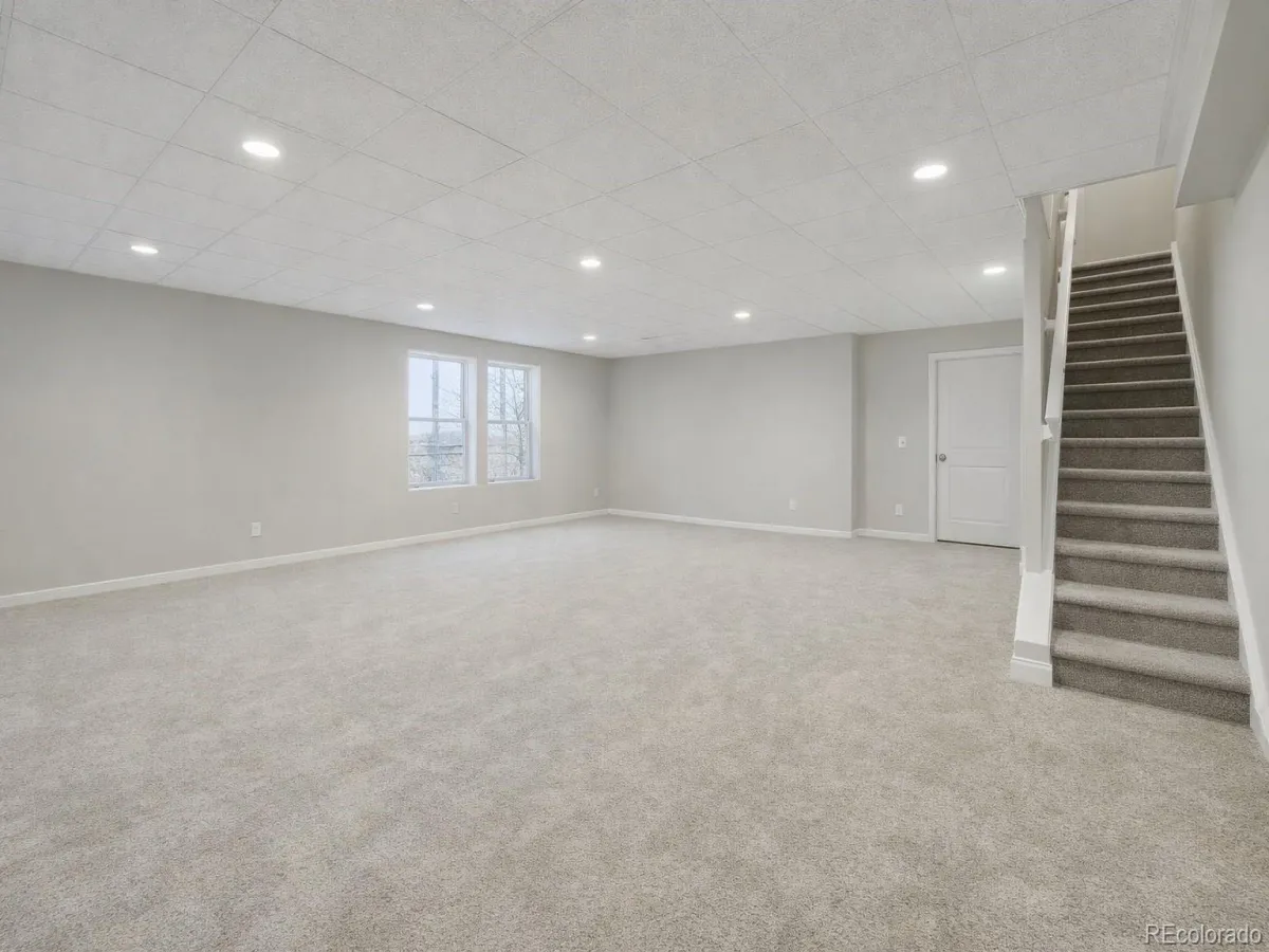 5528 Lewiston Court Denver CO 80239 MLS #REC4182257 05052026040245 1200 27