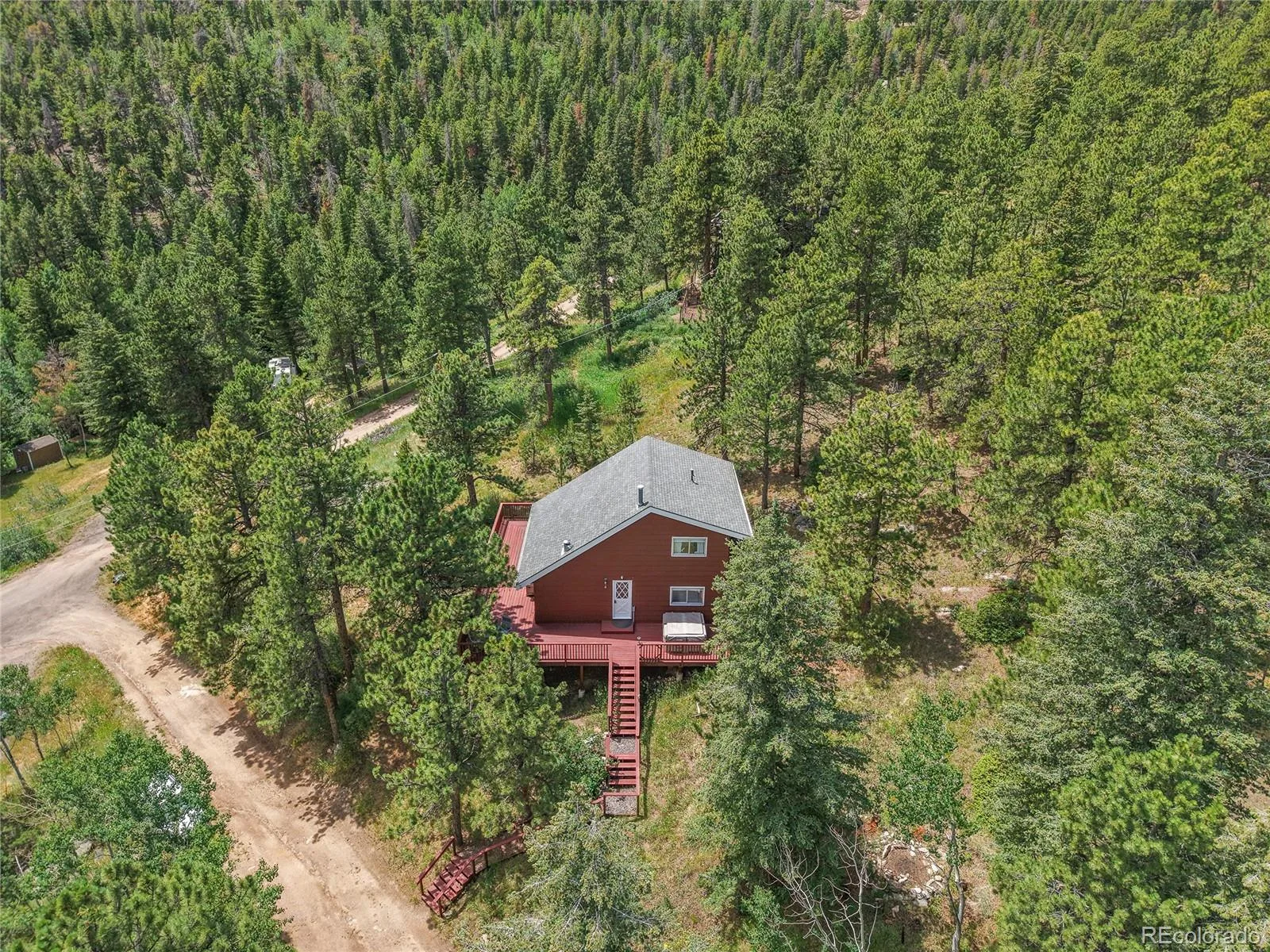 32187 Sylvan Road Golden CO 80403 | MLS #REC4182741 08072026195537 1600 26