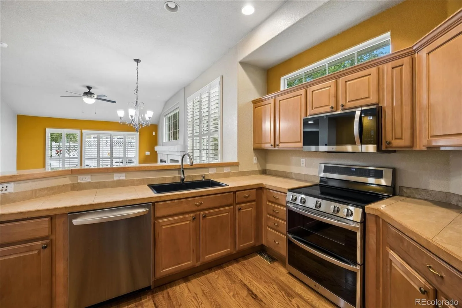 12635 Julian Point Broomfield CO 80020 | MLS #REC4183727 07162026003940 1600 12