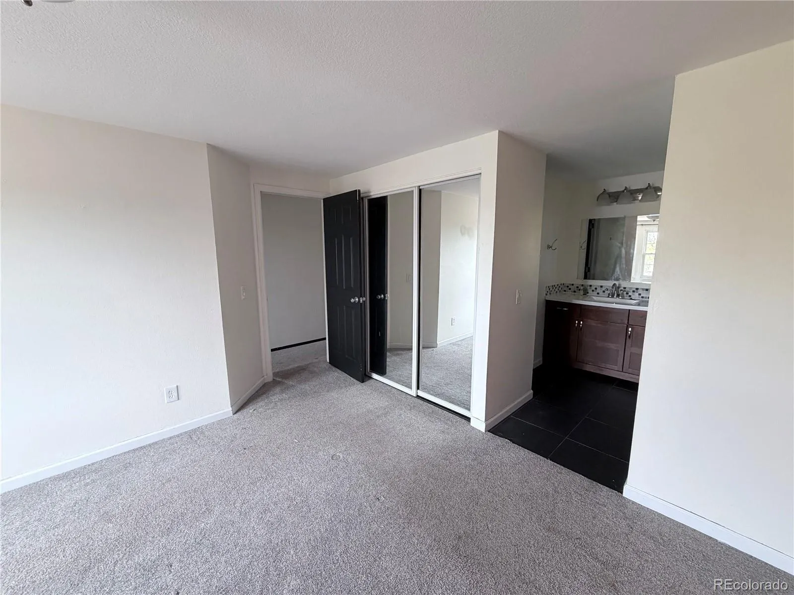 14041 E Radcliff Circle Aurora CO 80015 | MLS #REC4183899 05262026210512 1600 11