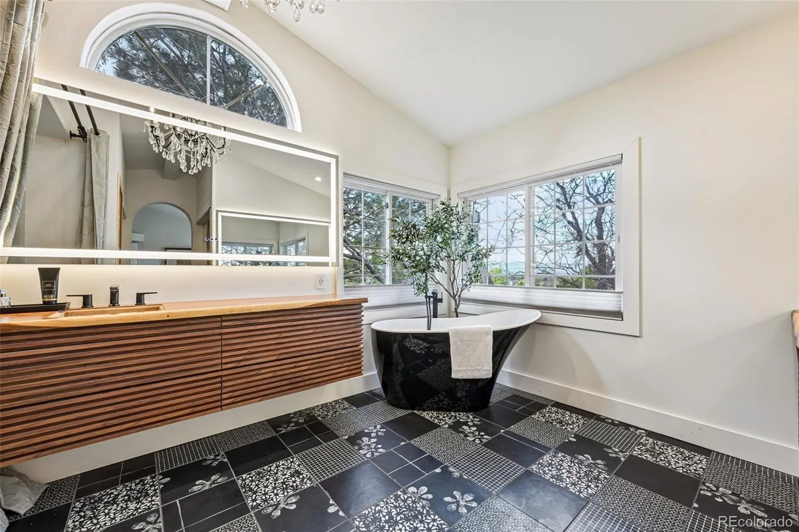 9315 Sulton Court Highlands Ranch CO 80126 MLS #REC4187036 05152026195351 1600 25