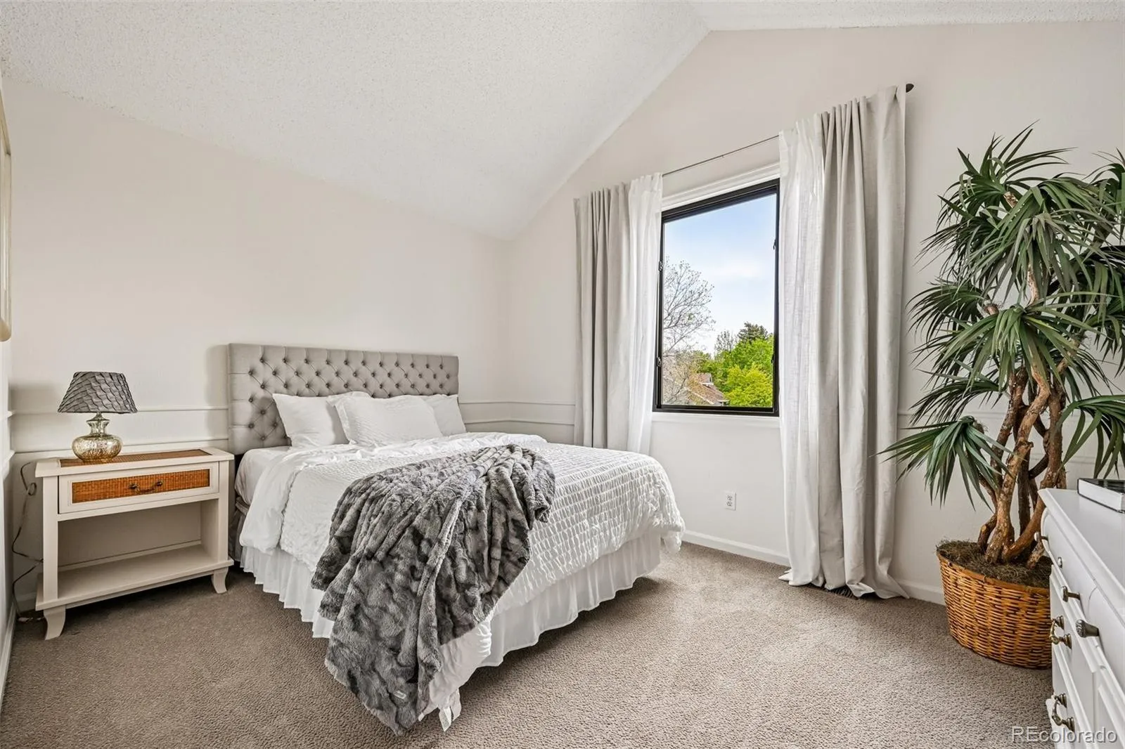 9315 Sulton Court Highlands Ranch CO 80126 MLS #REC4187036 05152026195351 1600 30