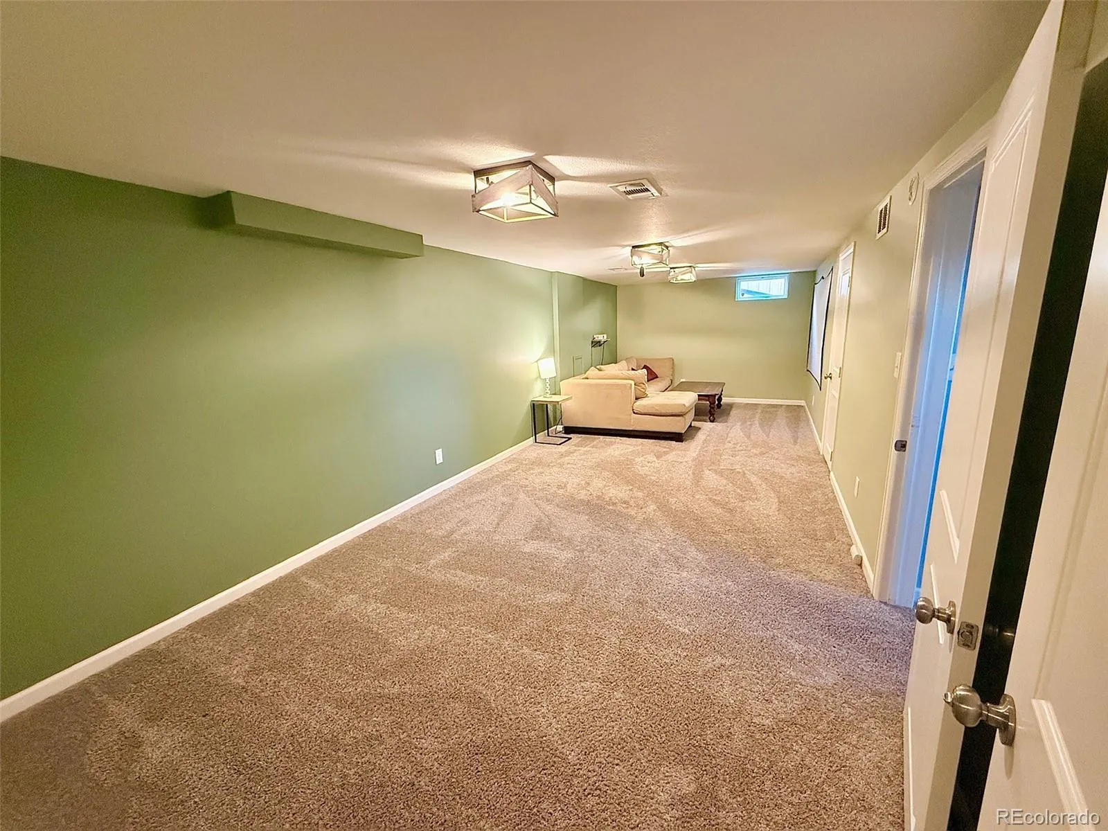 04152026165232 1600 16