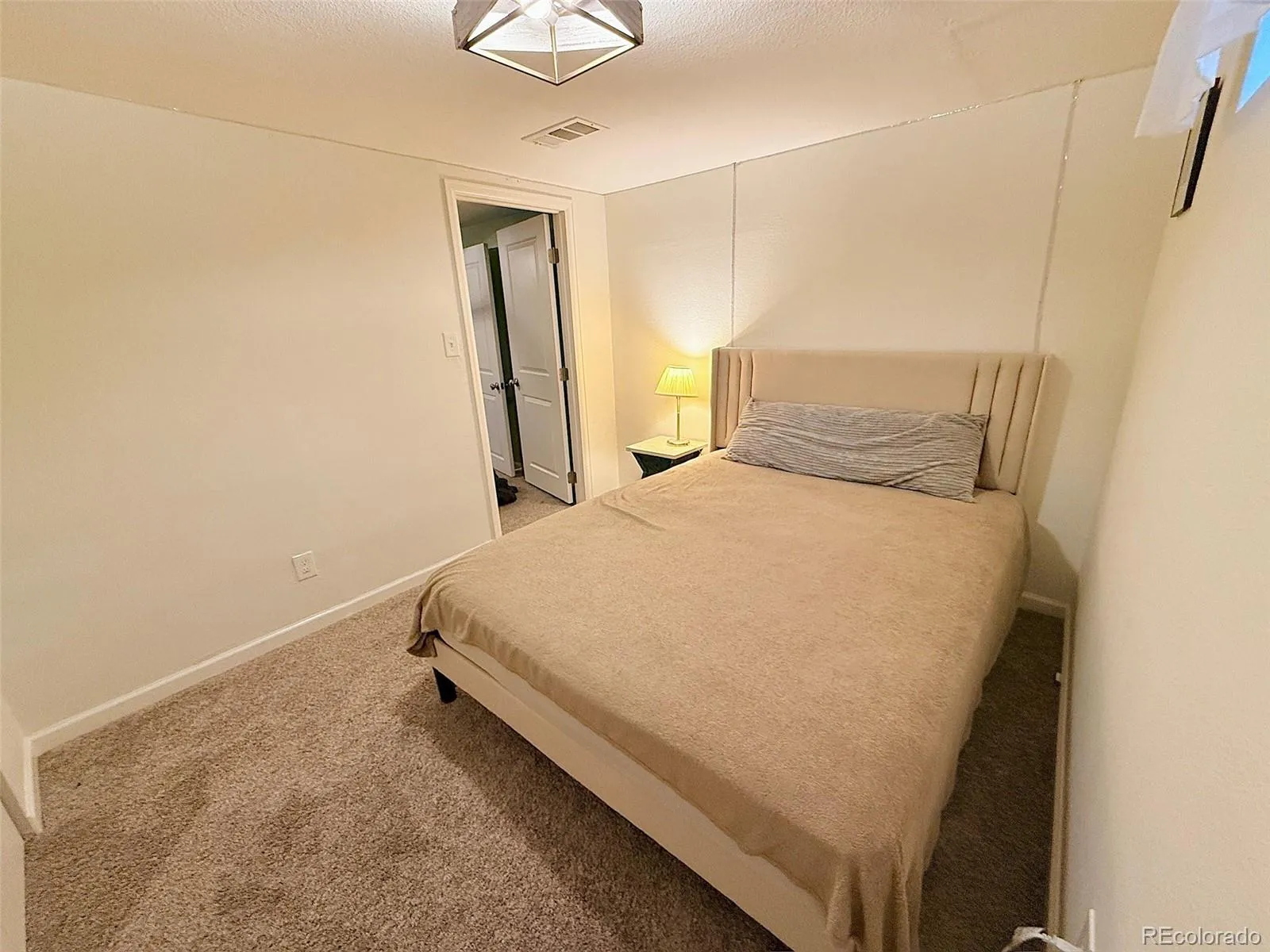 04152026165232 1600 18