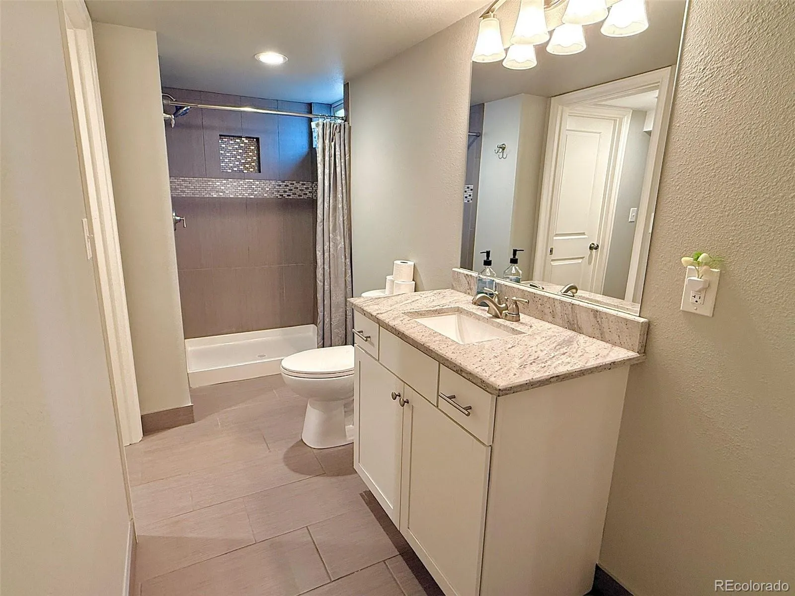 04152026165232 1600 20