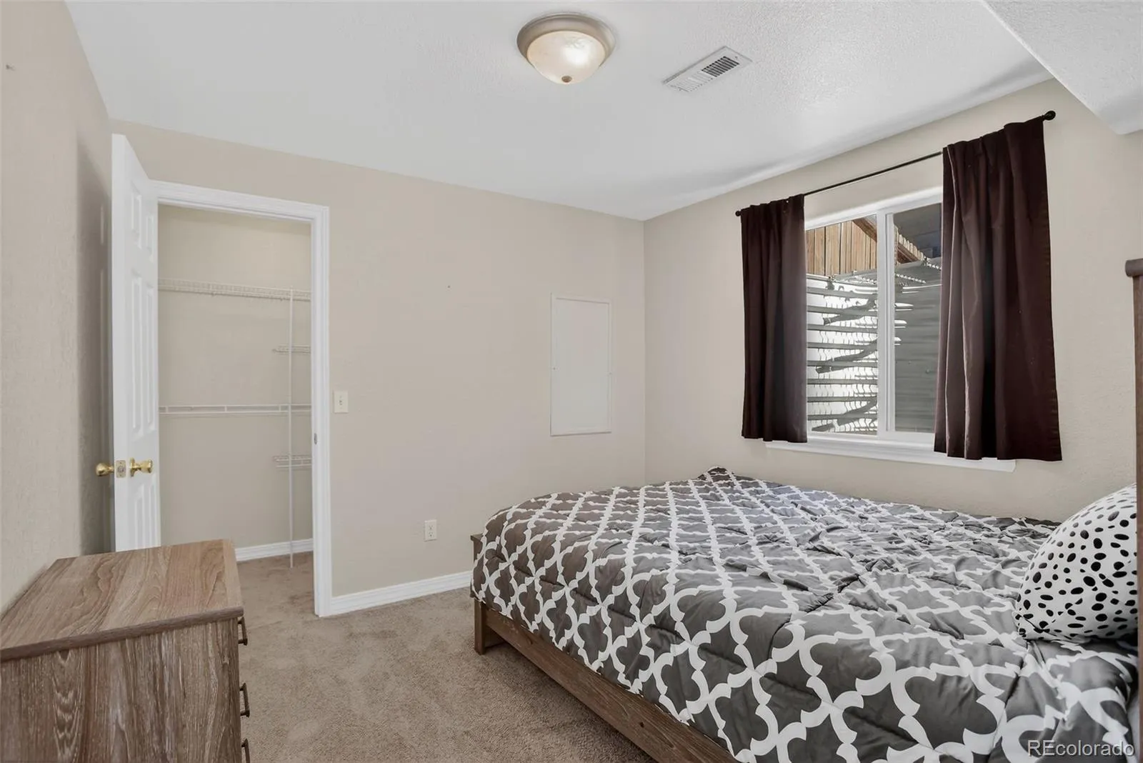 04082026151841 1600 36