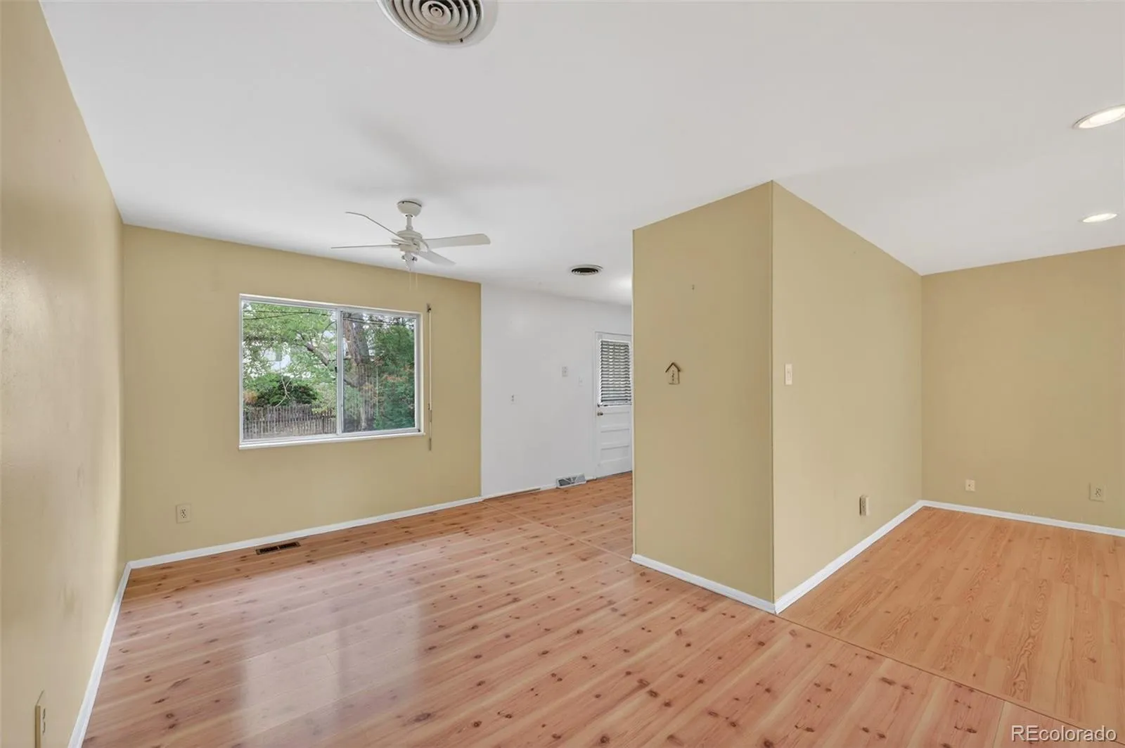 2189 S Coors Circle Lakewood CO 80228 MLS #REC4190730 05212026235516 1600 11