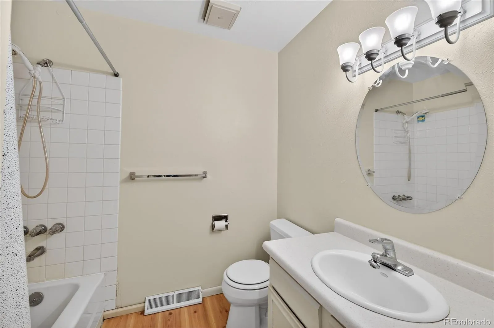 2189 S Coors Circle Lakewood CO 80228 MLS #REC4190730 05212026235516 1600 22