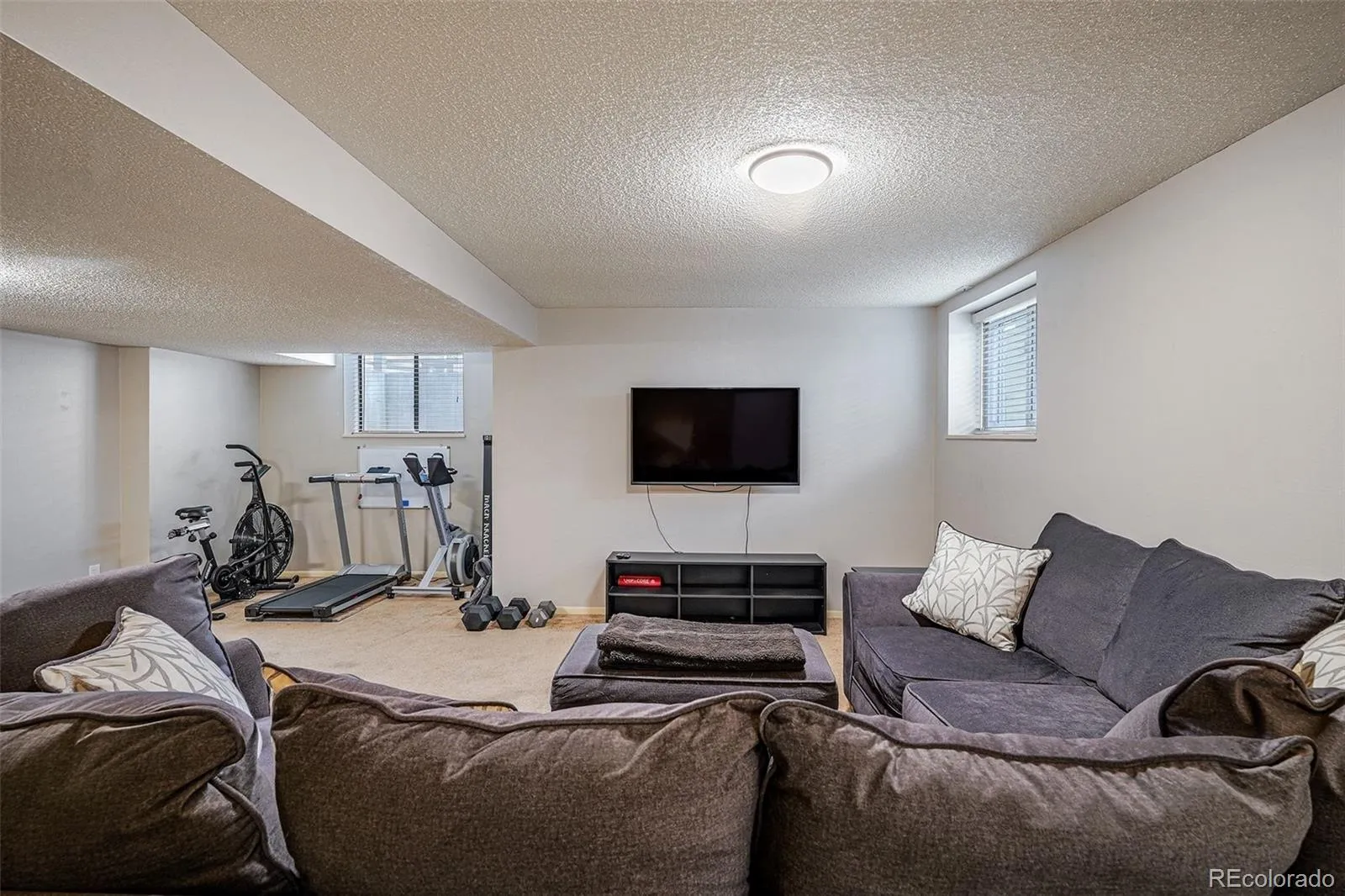 1752 S Trenton S Street #1 Denver CO 80231 MLS #REC4190977 05022026051748 1600 22