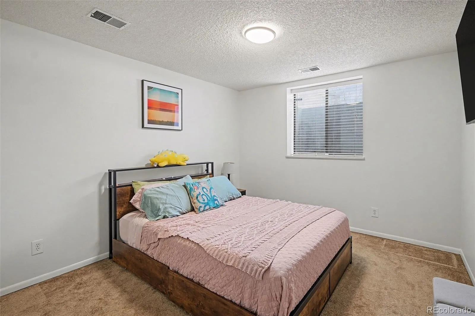 1752 S Trenton S Street #1 Denver CO 80231 MLS #REC4190977 05022026051748 1600 26