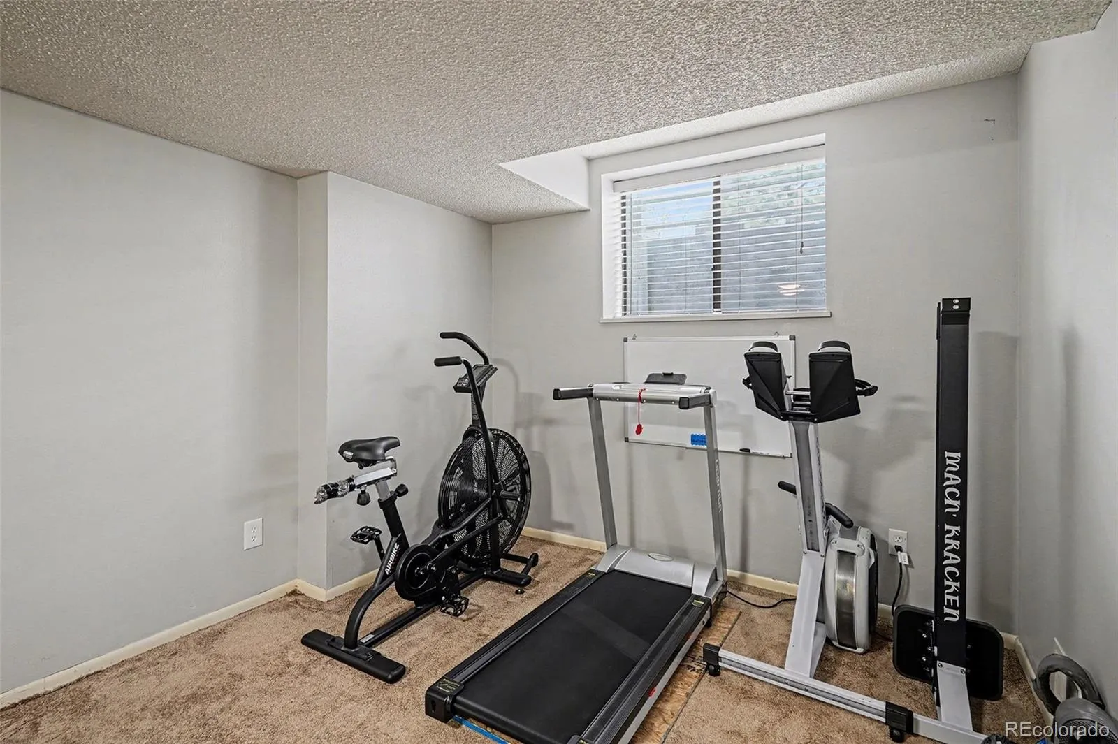 1752 S Trenton S Street #1 Denver CO 80231 MLS #REC4190977 05022026051748 1600 29