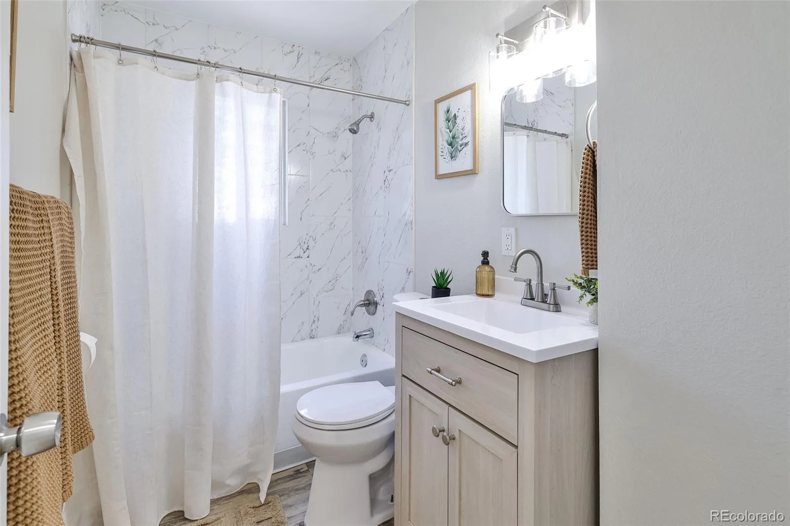 6102 Grape Drive Commerce City CO 80022 | MLS #REC4192988 07092026163913 1600 27