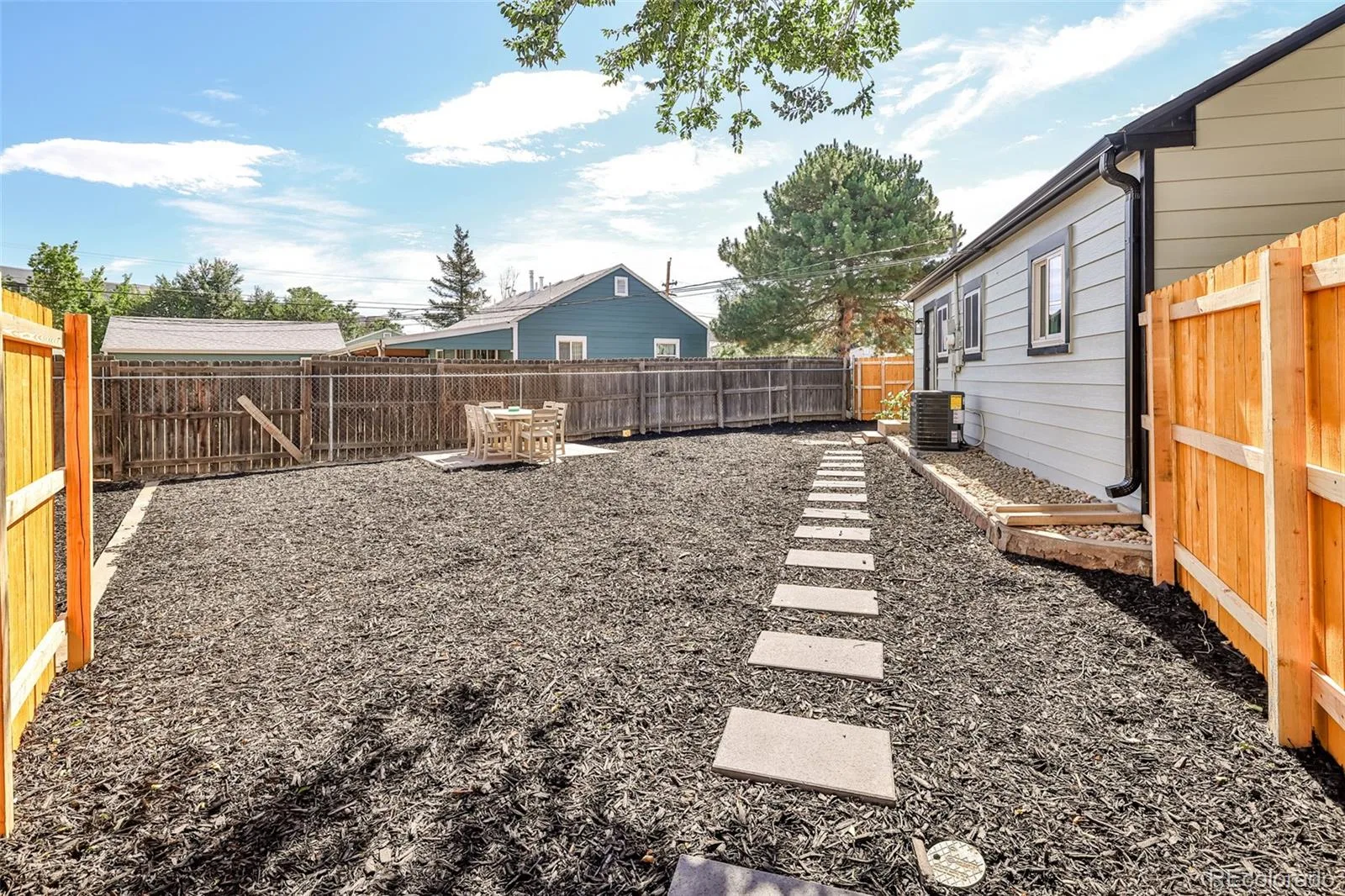 6102 Grape Drive Commerce City CO 80022 | MLS #REC4192988 07092026163913 1600 34