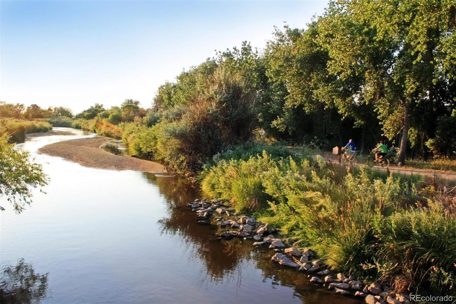 6102 Grape Drive Commerce City CO 80022 | MLS #REC4192988 07092026163913 1600 43