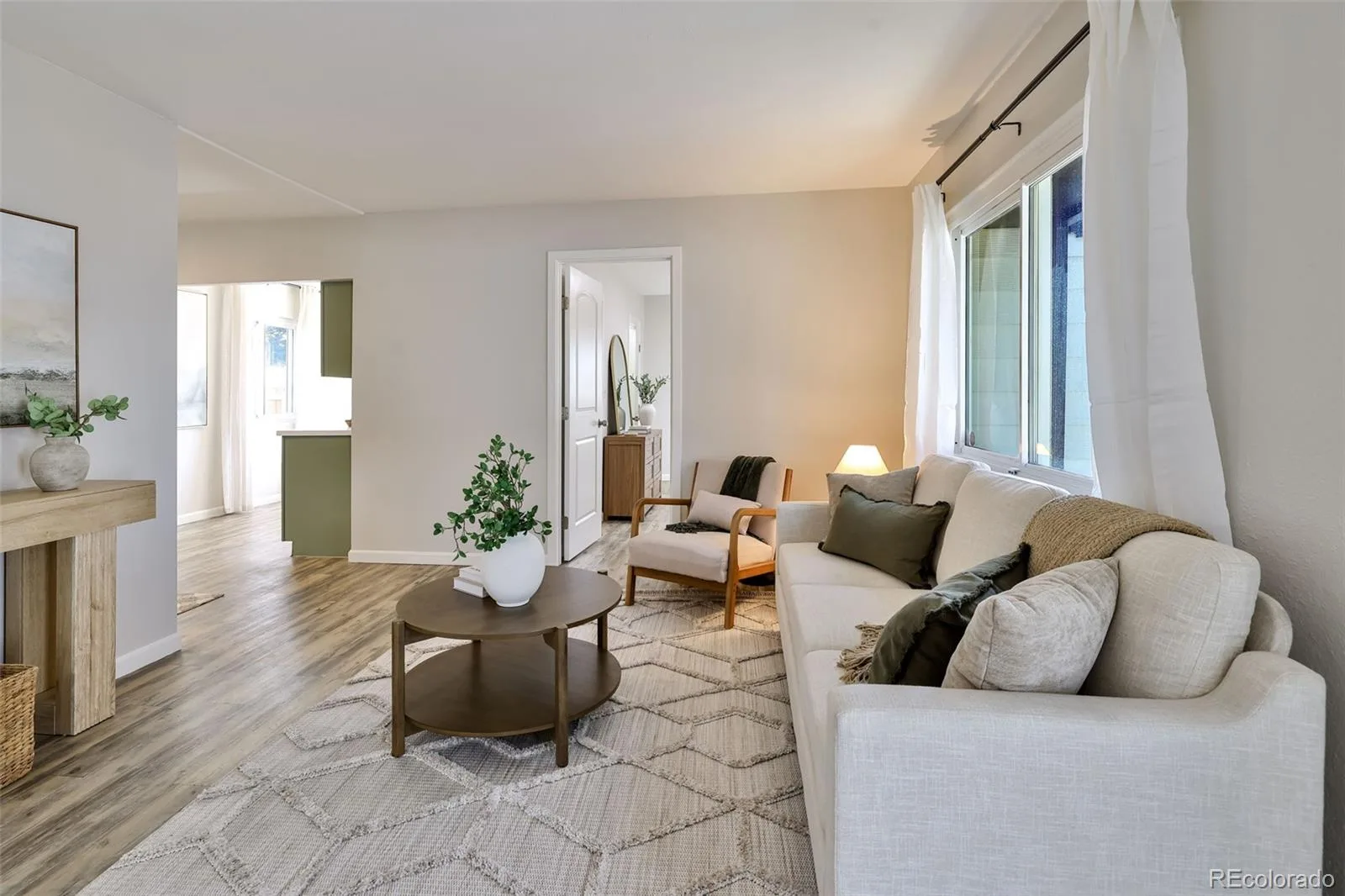 6102 Grape Drive Commerce City CO 80022 | MLS #REC4192988 07092026163913 1600 8