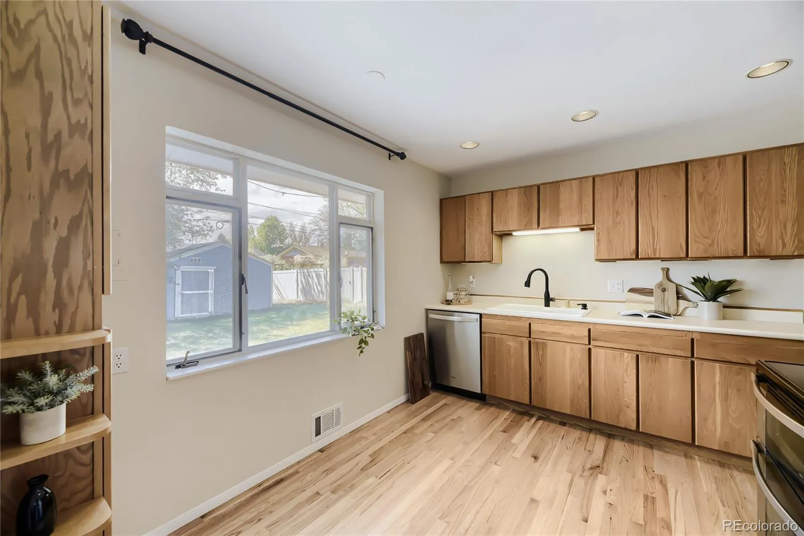 3265 S Newton Street Denver CO 80236 MLS #REC4195075 04232026235422 1600 9