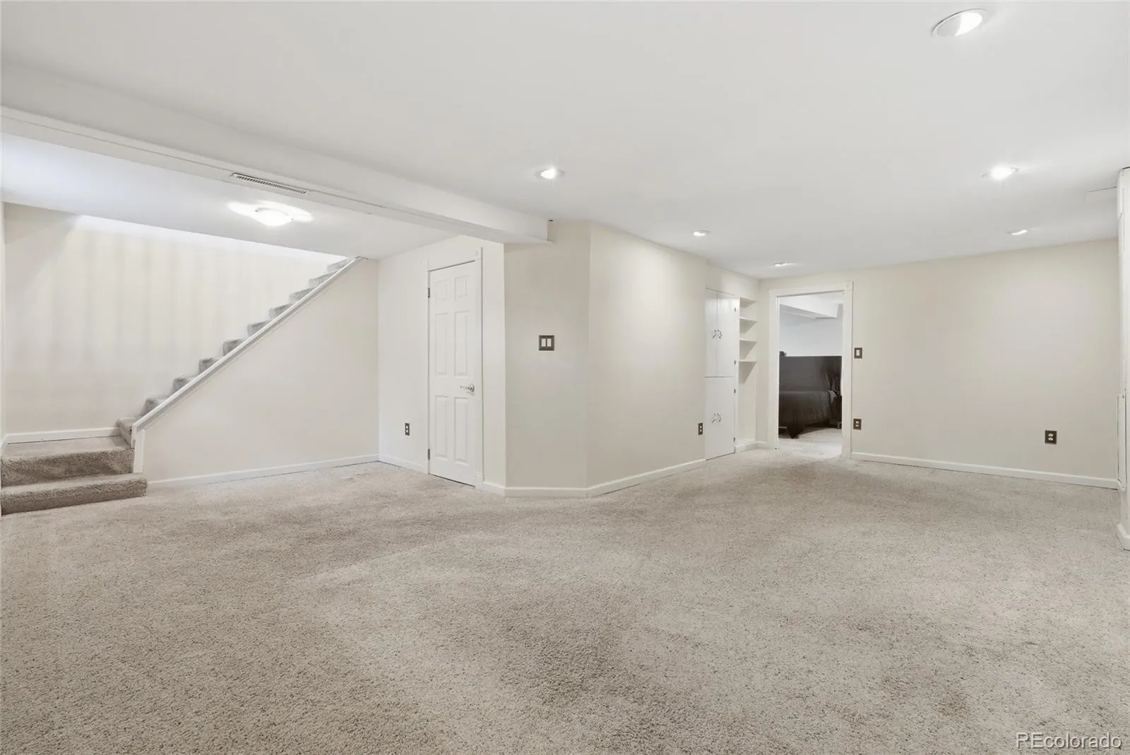 5655 Nebraska Way Denver CO 80224 MLS #REC4202176 05232026093838 1600 33