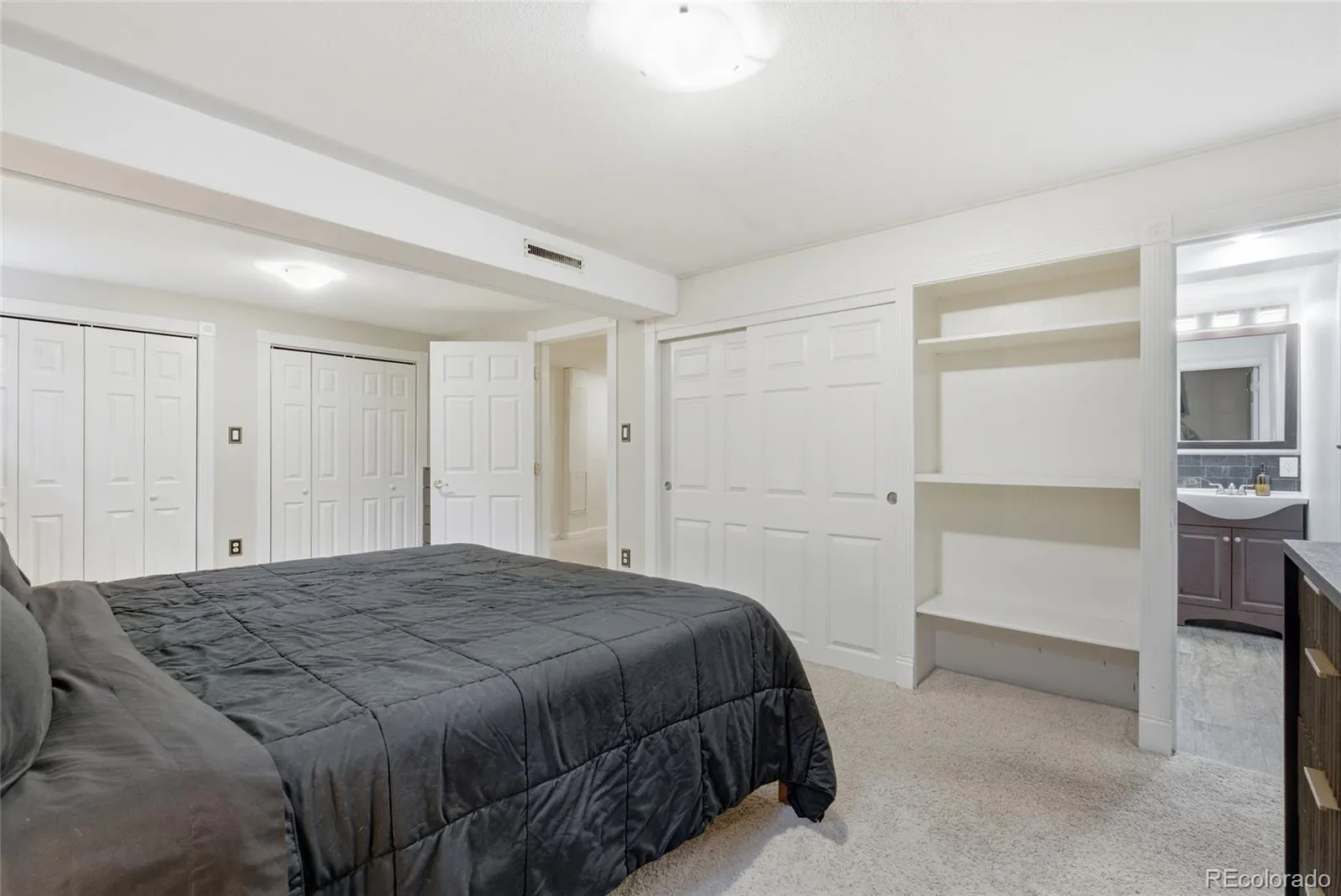 5655 Nebraska Way Denver CO 80224 MLS #REC4202176 05232026093838 1600 37