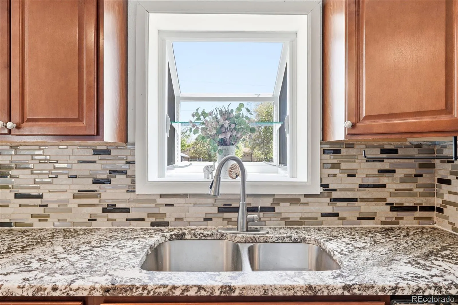 04162026174018 1600 11