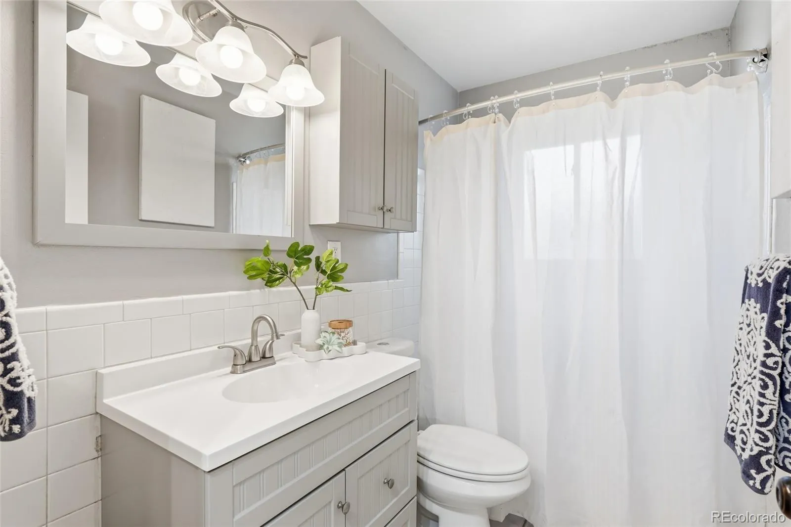 04162026174018 1600 21