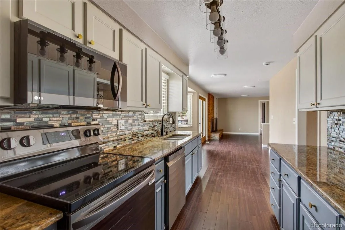 496 Eldridge Court Golden CO 80401 MLS #REC4205801 05312026221616 1200 6