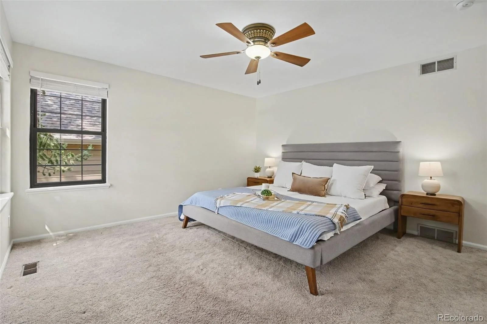 8176 S Newport Way Centennial CO 80112 | MLS #REC4205888 08092026150407 1600 10