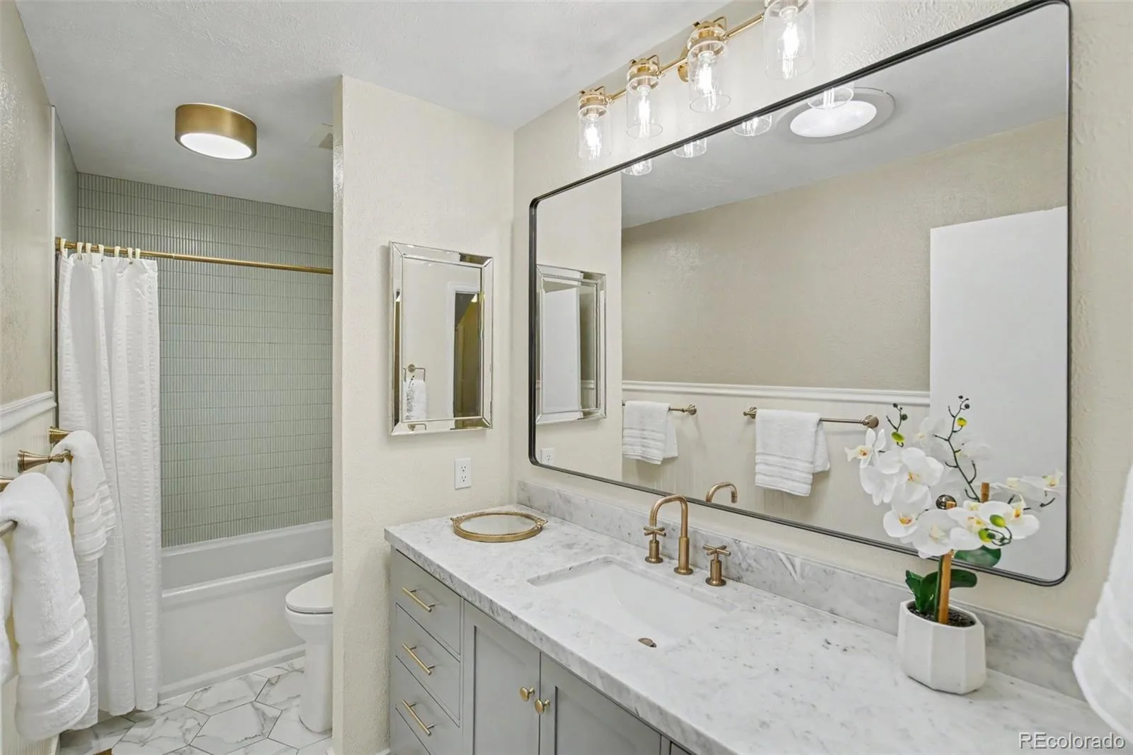8176 S Newport Way Centennial CO 80112 | MLS #REC4205888 08092026150407 1600 16
