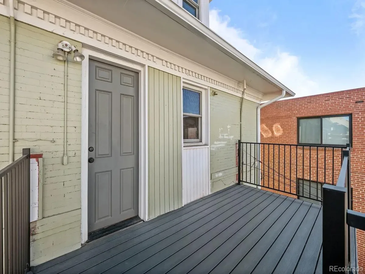 03212026210156 1200 10