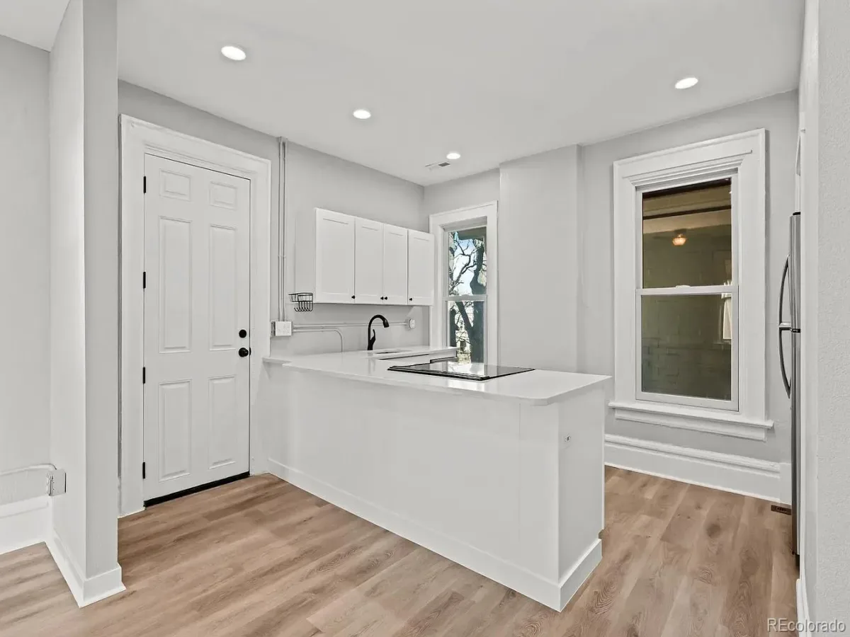 03212026210156 1200 12