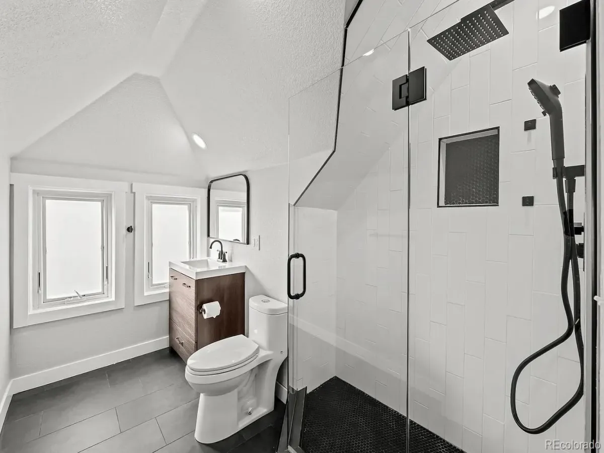 03212026210156 1200 15