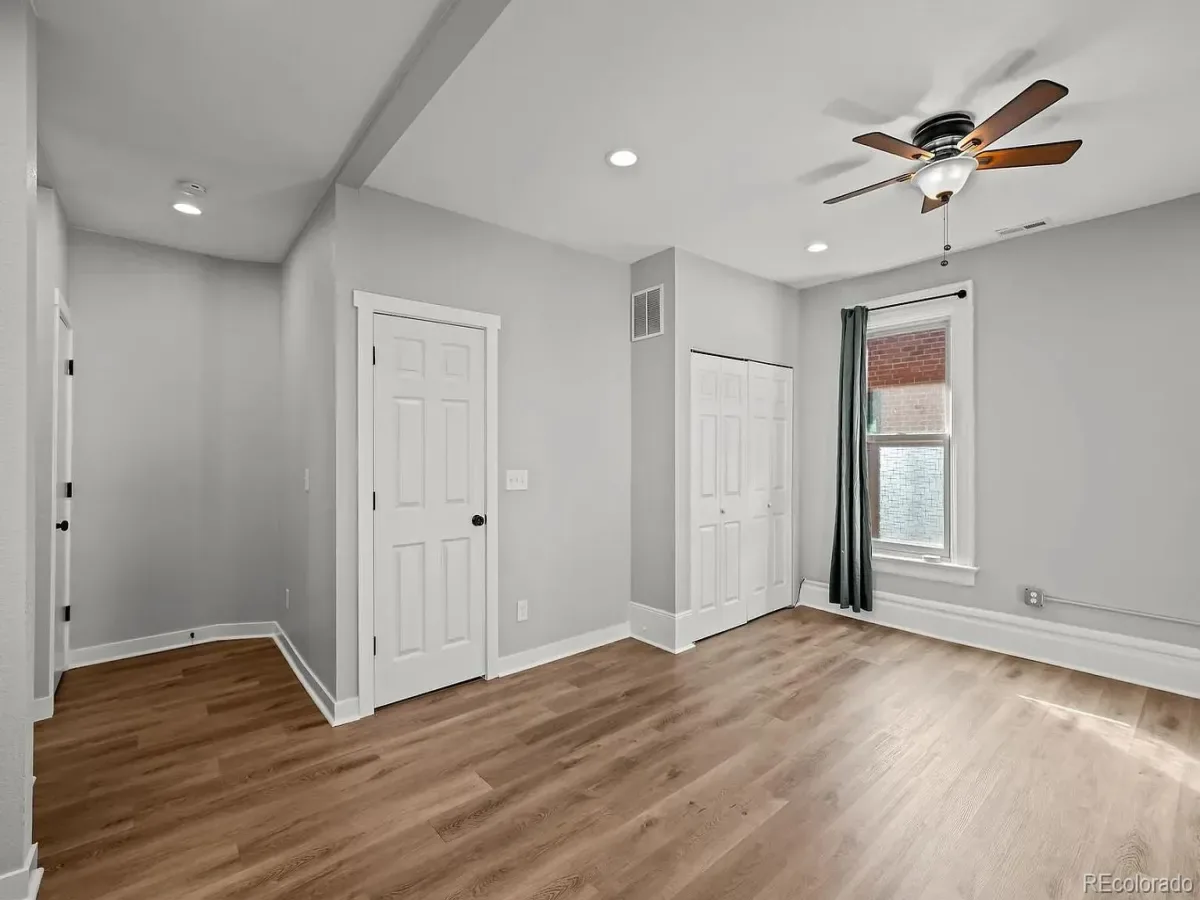 03212026210156 1200 16