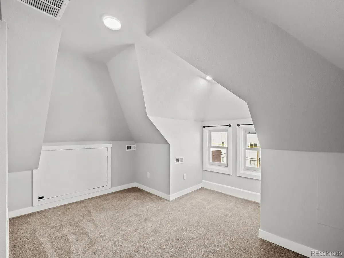 03212026210156 1200 17