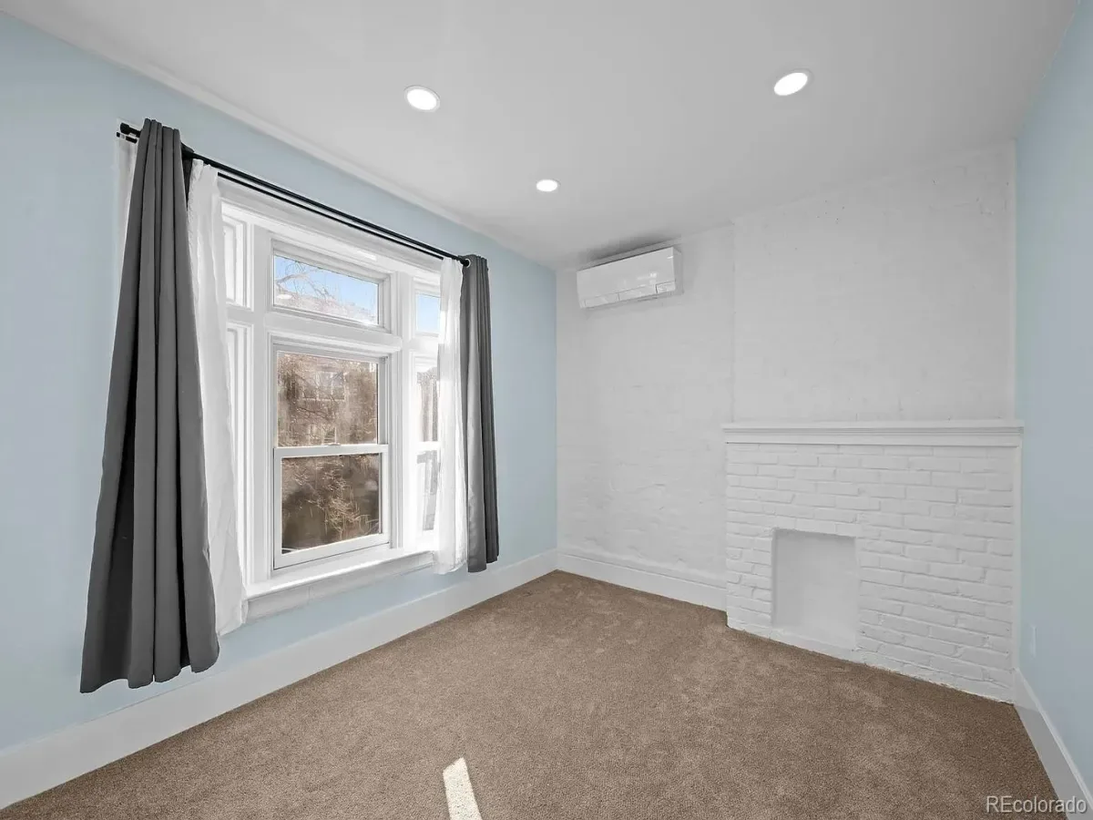 03212026210156 1200 21