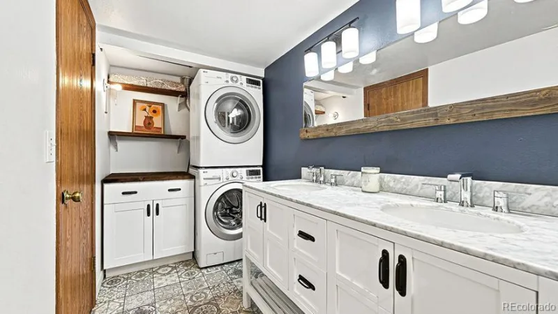 540 S Forest Street #10-103 #10 Denver CO 80246 | MLS #REC4206102 08062026212042 800 12