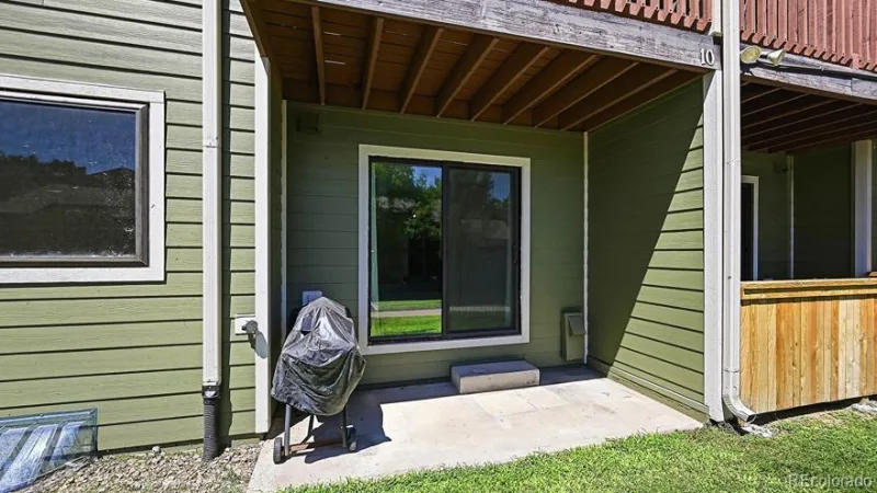 540 S Forest Street #10-103 #10 Denver CO 80246 | MLS #REC4206102 08062026212042 800 16