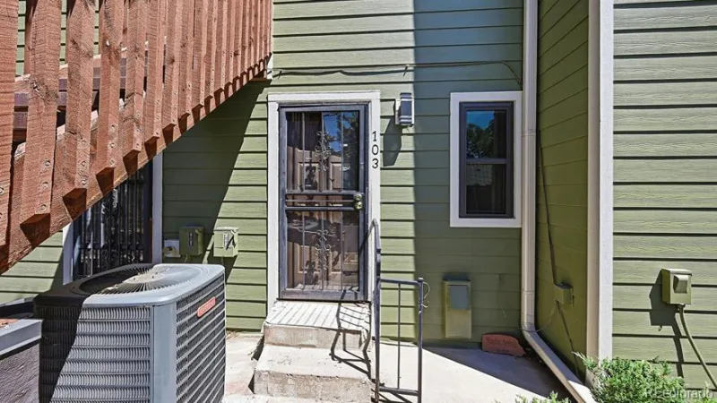 540 S Forest Street #10-103 #10 Denver CO 80246 | MLS #REC4206102 08062026212042 800 2