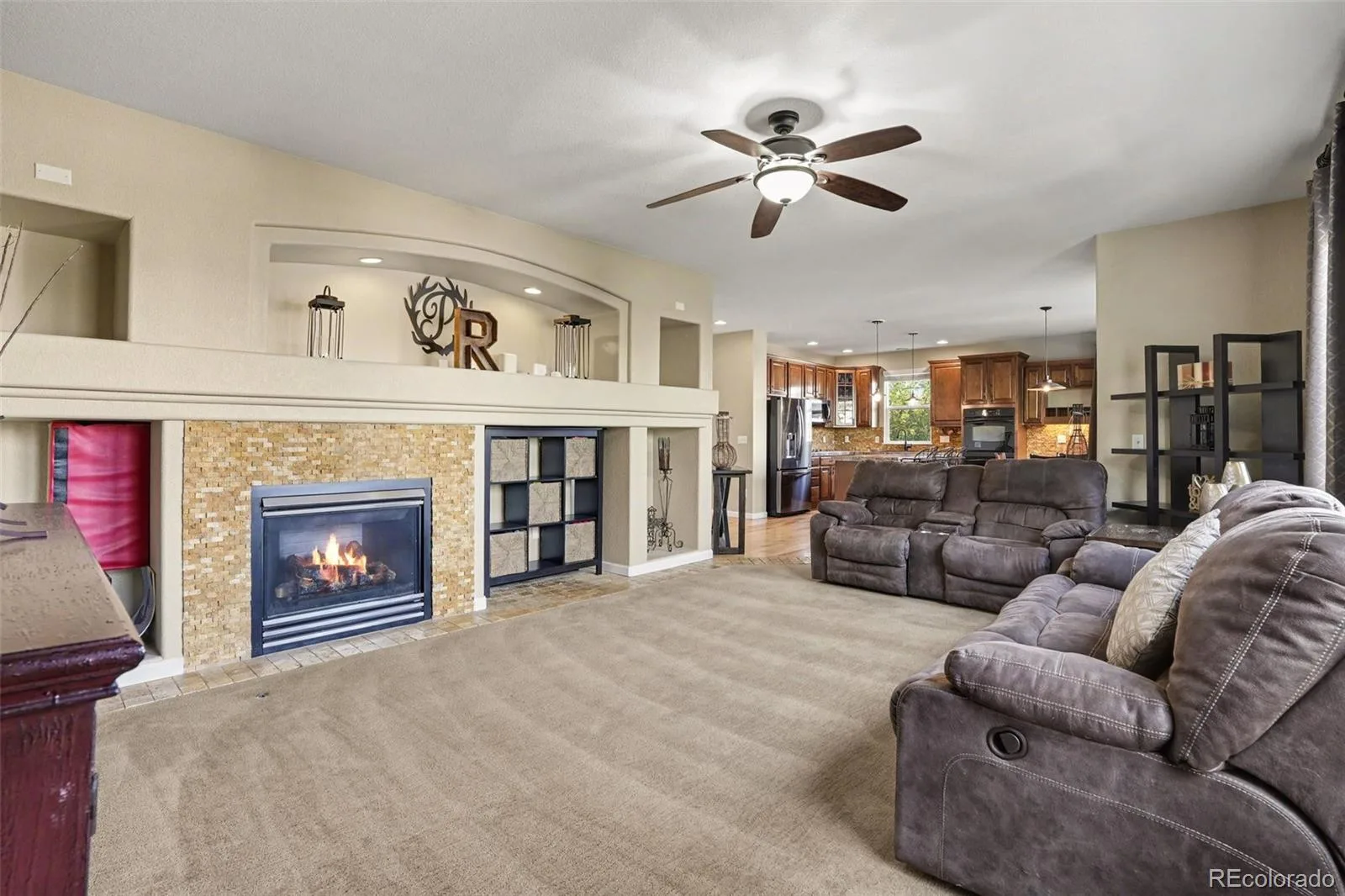 26121 E Orchard Drive Aurora CO 80016 | MLS #REC4207397 10122026150639 1600 14