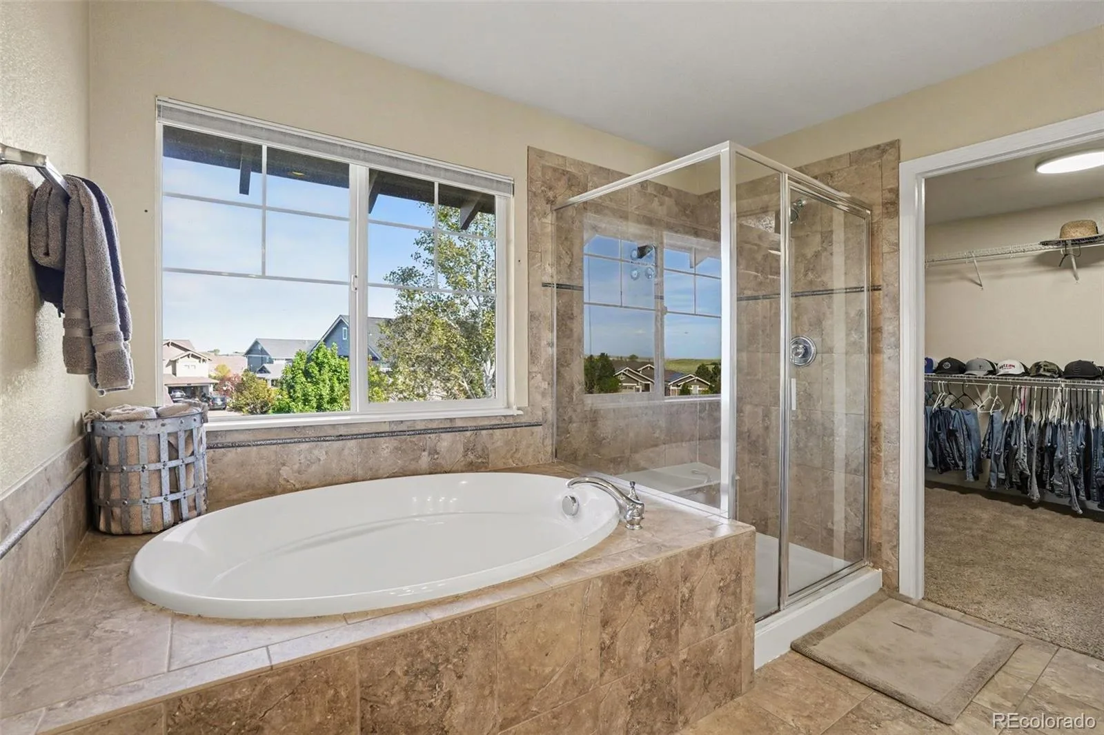 26121 E Orchard Drive Aurora CO 80016 | MLS #REC4207397 10122026150639 1600 23