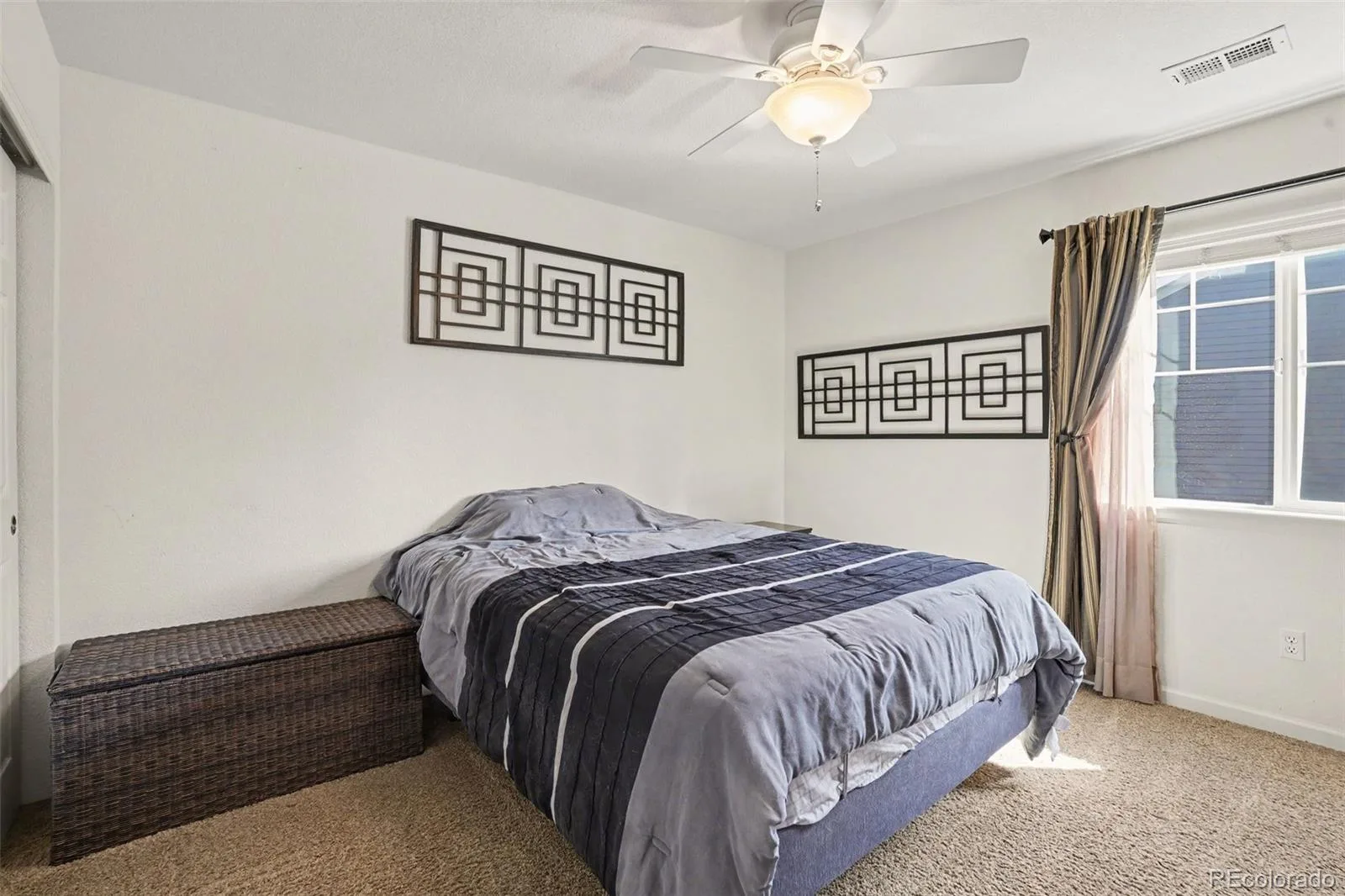 26121 E Orchard Drive Aurora CO 80016 | MLS #REC4207397 10122026150639 1600 25