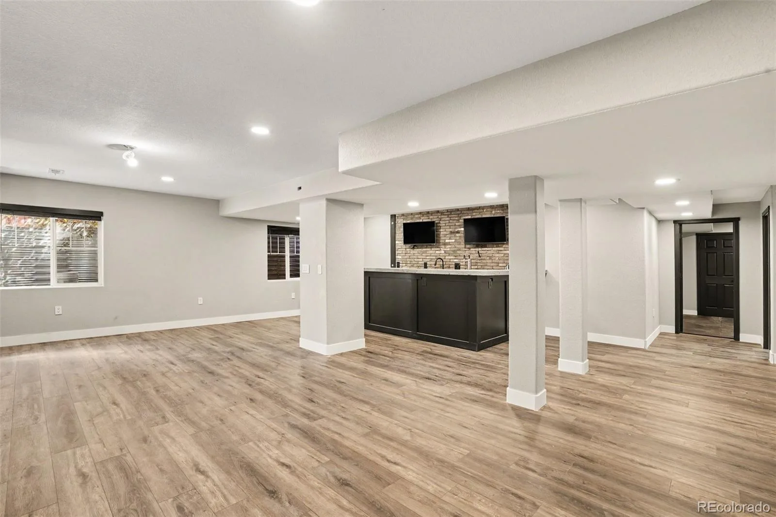 26121 E Orchard Drive Aurora CO 80016 | MLS #REC4207397 10122026150639 1600 32