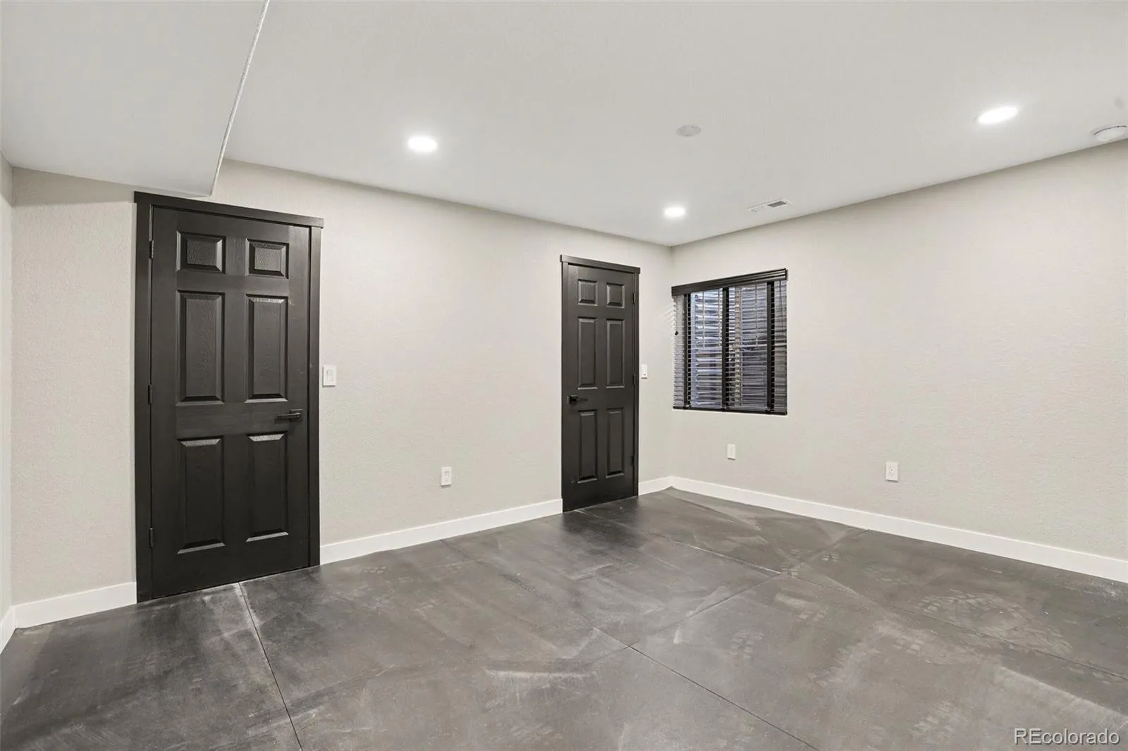 26121 E Orchard Drive Aurora CO 80016 | MLS #REC4207397 10122026150639 1600 36