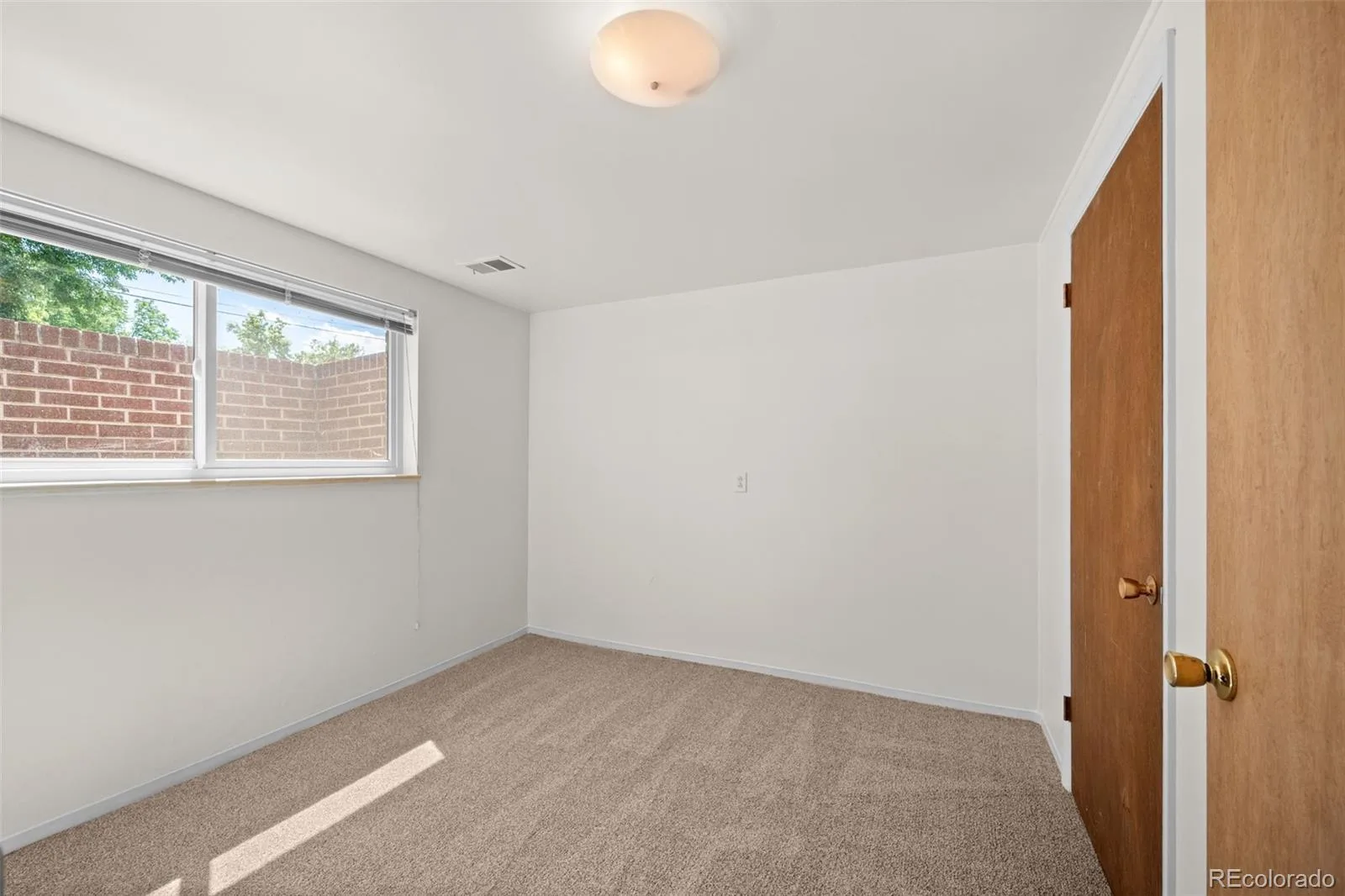 1521 Utah Street Golden CO 80401 MLS #REC4207979 06112026172835 1600 28