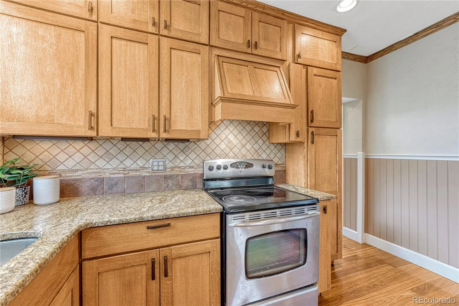 04142026034944 1600 16