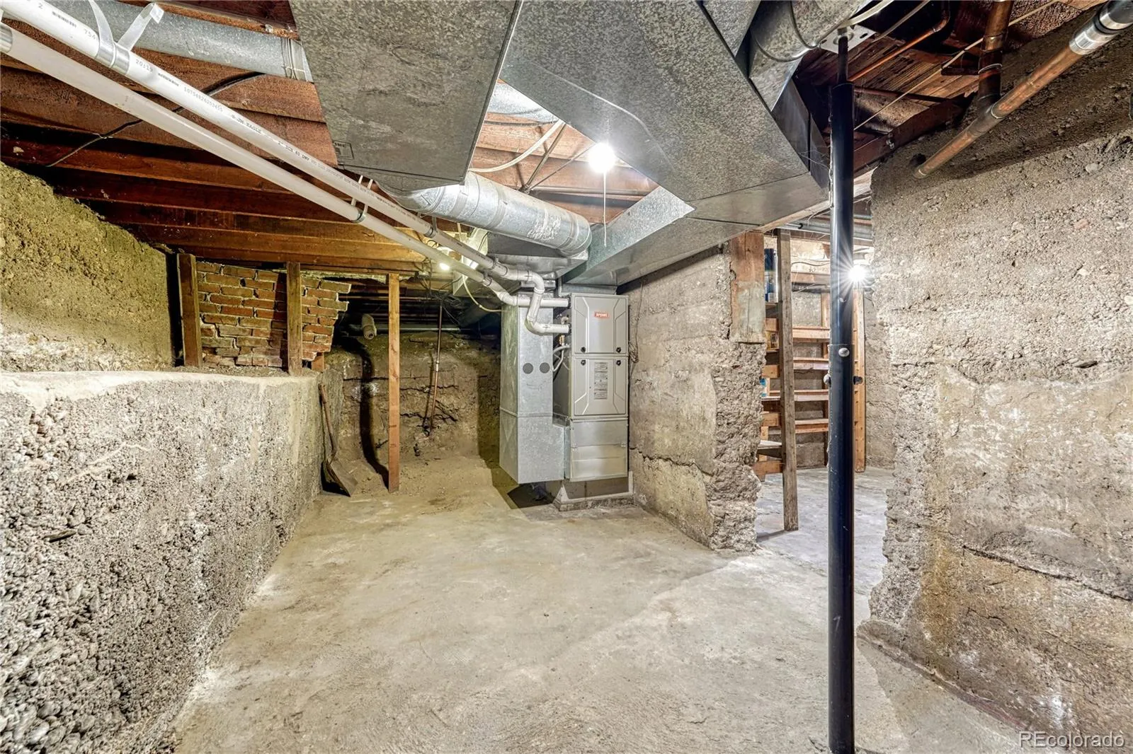 04142026034944 1600 29