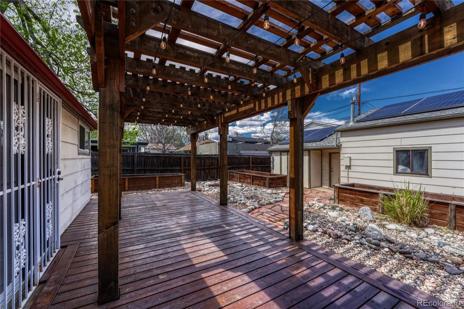 04142026034944 1600 31