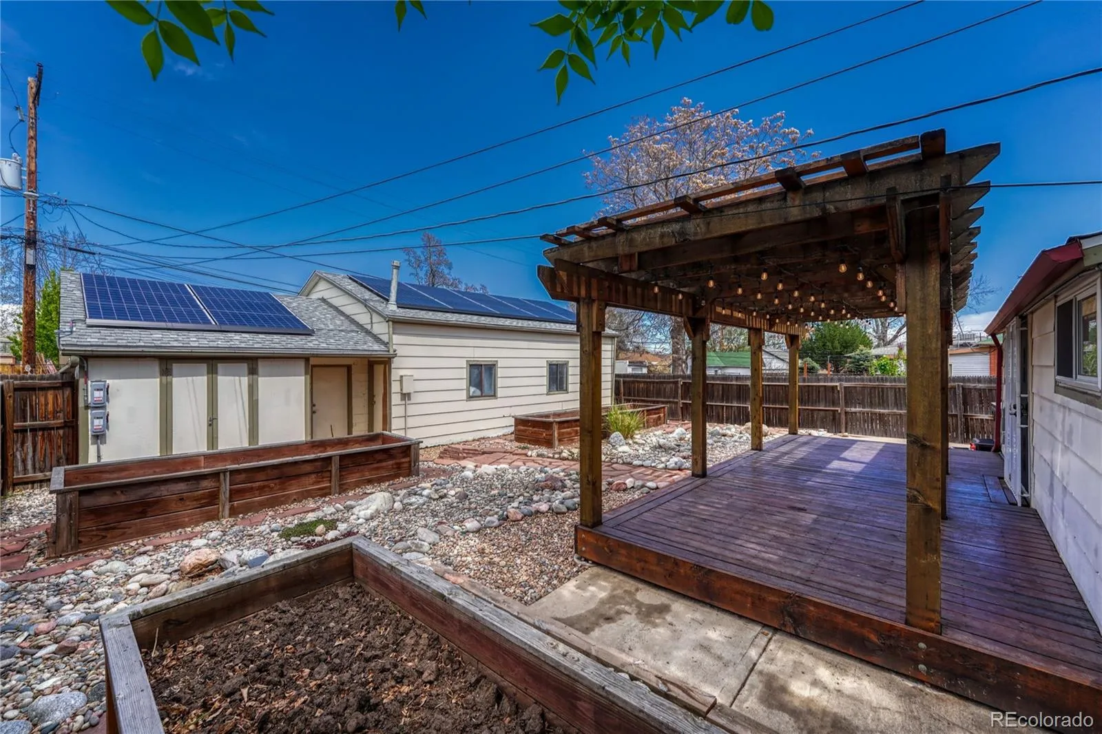 04142026034944 1600 33