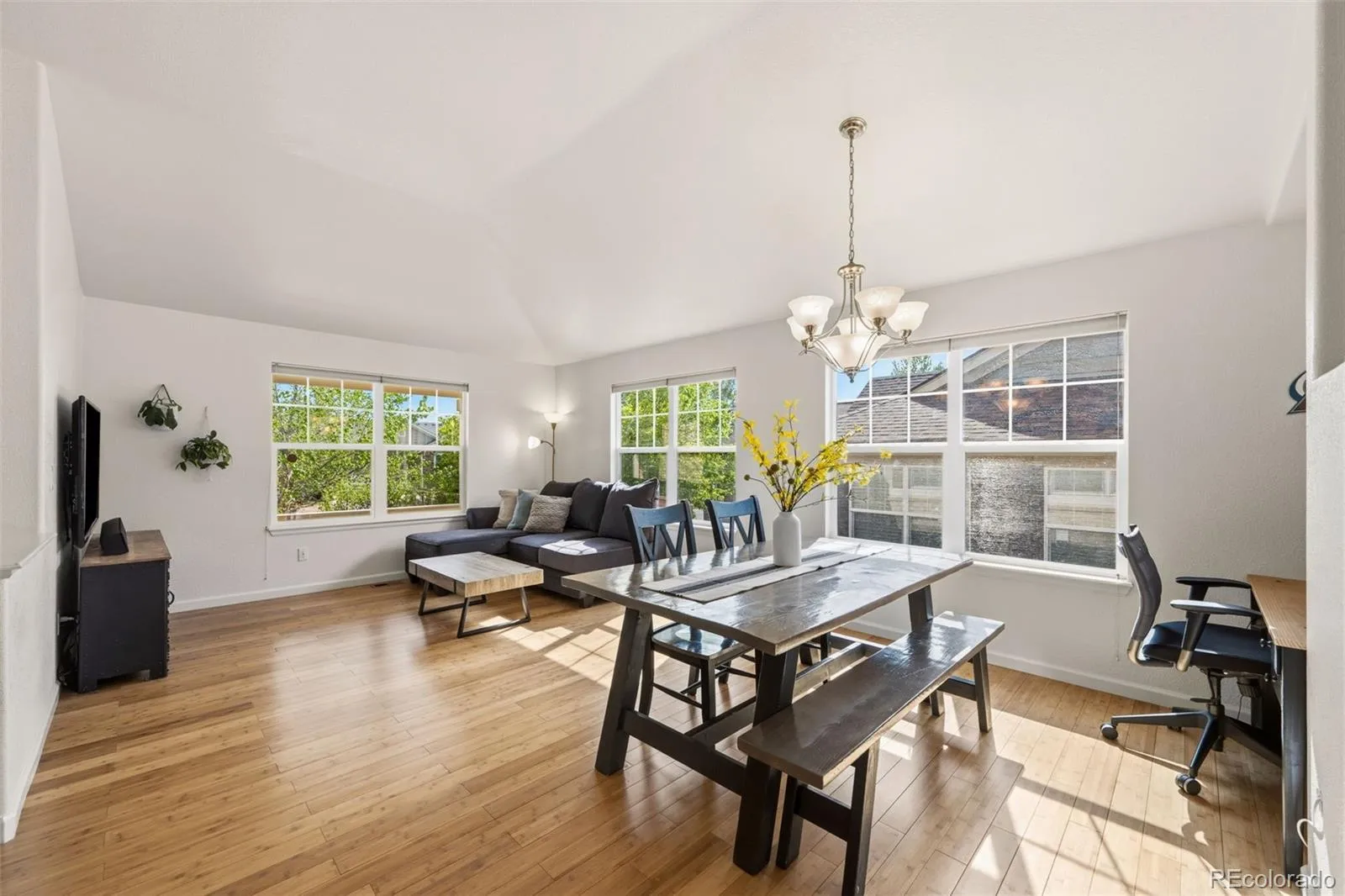 23641 E Whitaker Drive Aurora CO 80016 MLS #REC4208386 04272026225534 1600 10