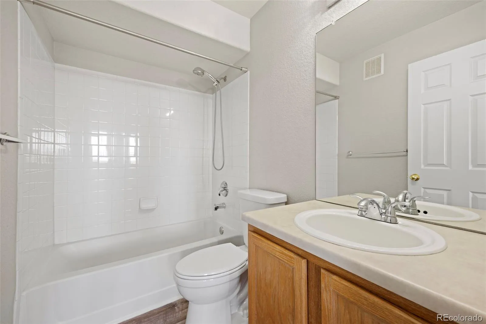 16312 E Fremont Avenue #10 Aurora CO 80016 MLS #REC4209116 05192026063600 1600 34