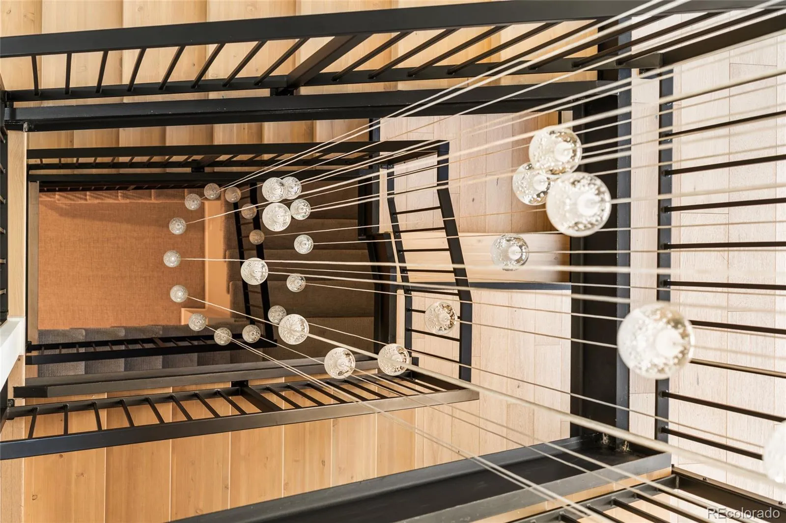 04092026223541 1600 17